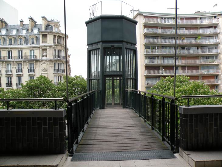  ascenseur public, accès au jardin Atlantique